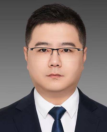 徐鸿 营口市工业和信息化局党组成员、副局长、兼任市委网络安全和信息化委员会办公室副主任